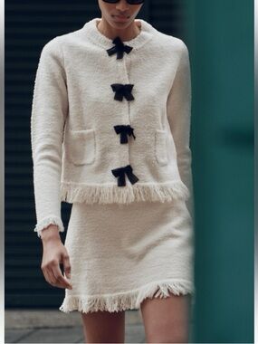 Zara ecru knit cardigan with black bows Sz L